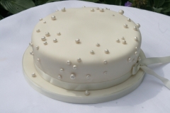 White Pearls Wedding Cake