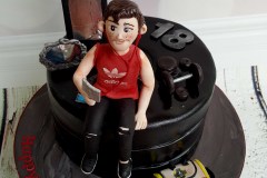 mirros, 18th birthday, 18th birthday cake, birthday cake, Naomh Mearnog, portmarnock, celebration, novelty, dublin, malahide, kinsealy, swords (3)