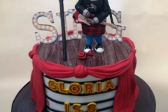 Gloria - Sing Birthday Cake