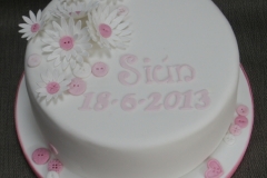 Buttons and Daisies Suin - Christening Cake