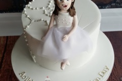 Aoibheann - Communion Cake