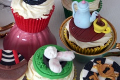 Harlow - Alice in Wonderland Cupcakes