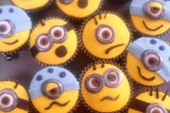 Minion Cupcakes